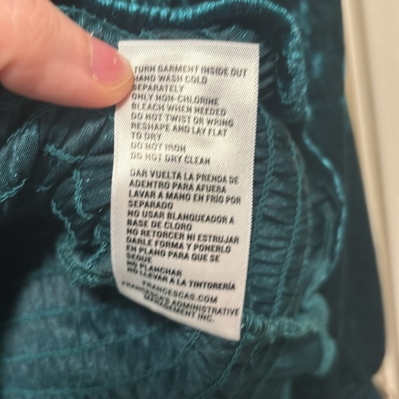 NWOT Green Velvet Cropped Blouse - Picture 7 of 8